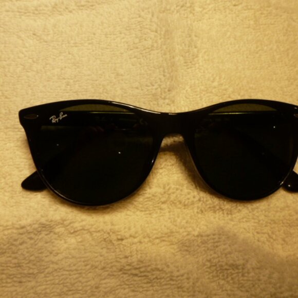 Rayban Wayfarer II (Brand New) - Picture 5 of 7